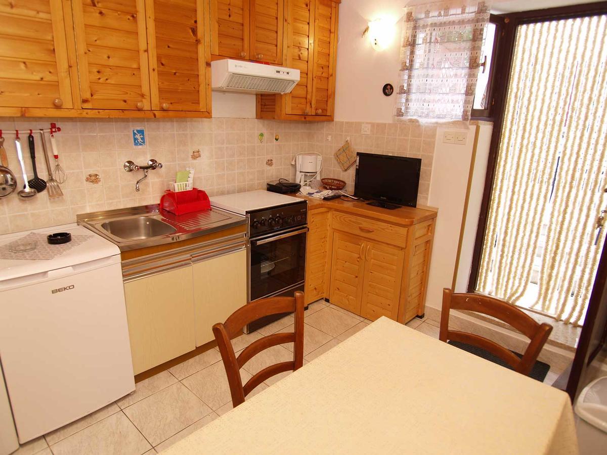 Teo Apartment Veli Losinj Exterior photo